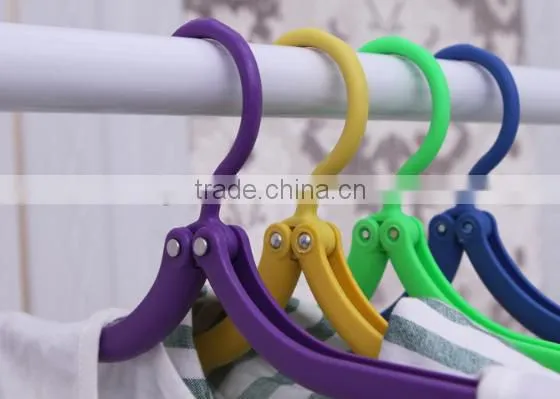 PH-111plastic Folding clothes hanger