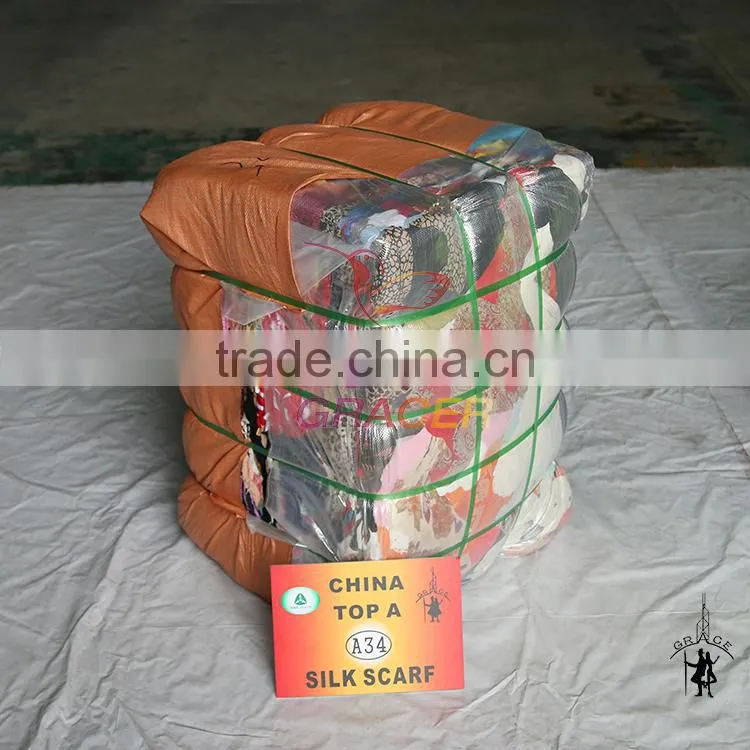 Stock Second Hand Bales 100Kg Ladies Silk Scarf used clothing warehouse