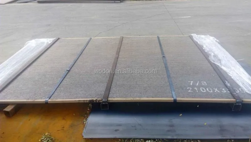 high Chromium carbide overlay wear plate bimetal for liner chutes excavator and earthmoving