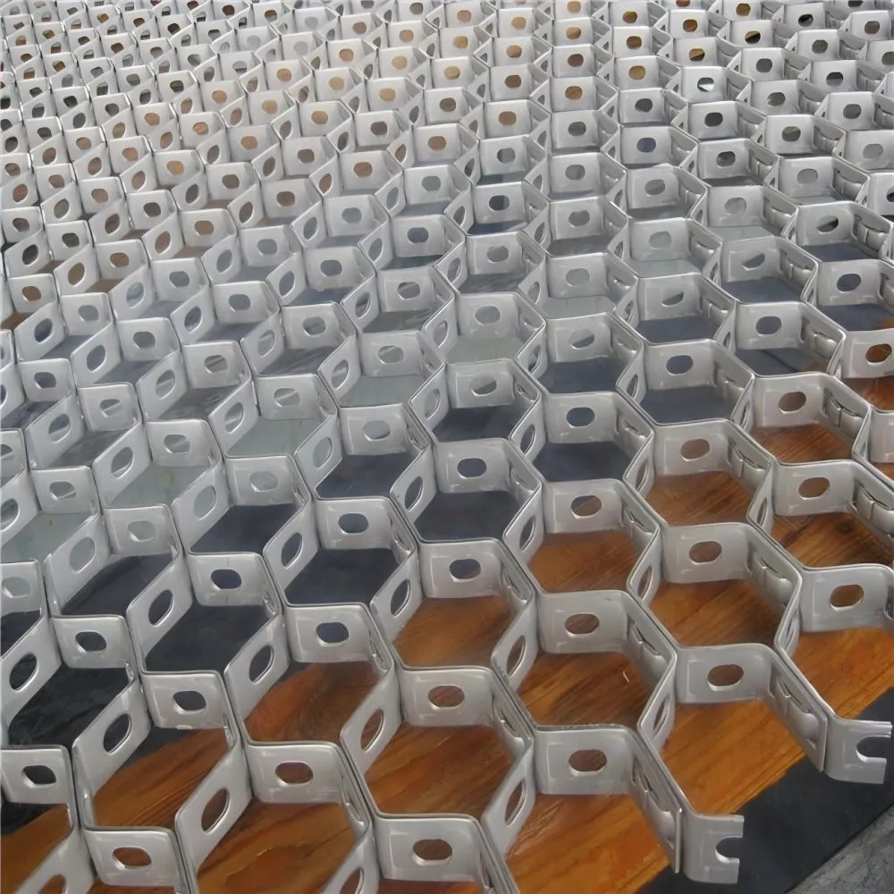 Revestimento Refratário em Malha Hexagonal
