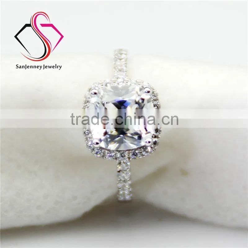 Cushion Cut Esmedora Moissanite 1.8CT 7mm Center 14k 18k White Yellow Gold Platinum Diamond Engagement Ring