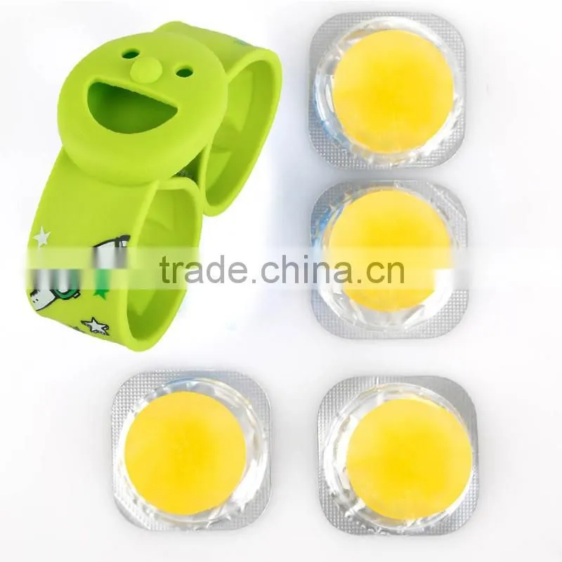 Lastest design best summer gift for kids smiling face mosquito repellent silicone bracelet