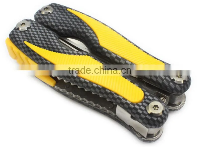 Essential 11 in 1 Folding knife Multi Tool with camo handle plastic tool