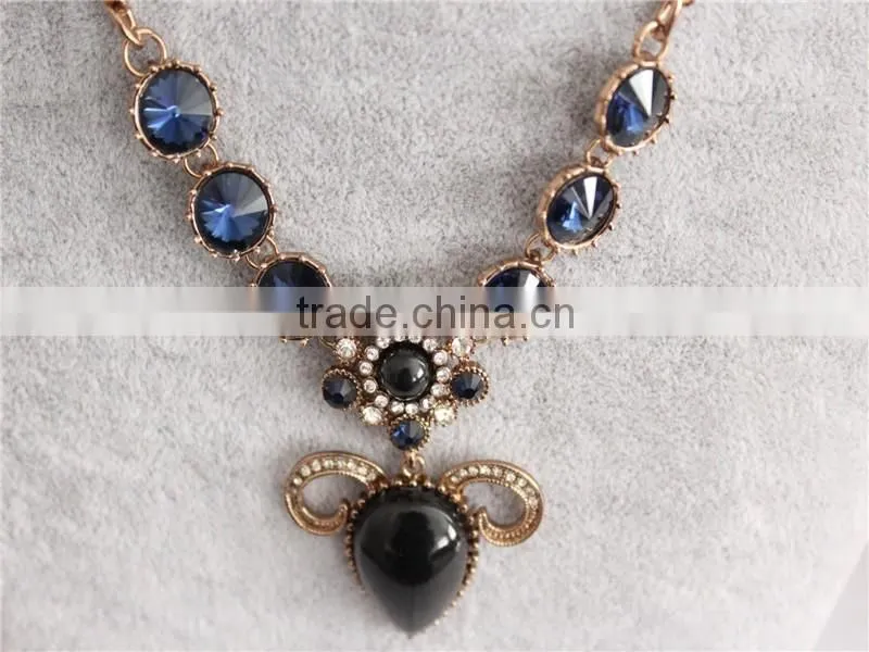 Fashion design gold plated women necklace crystal Necklace Wholesale
