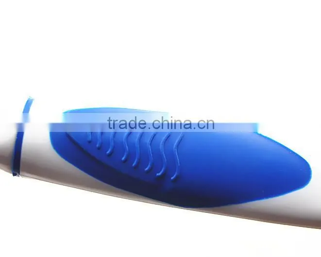 Plastic Brush With Peeler