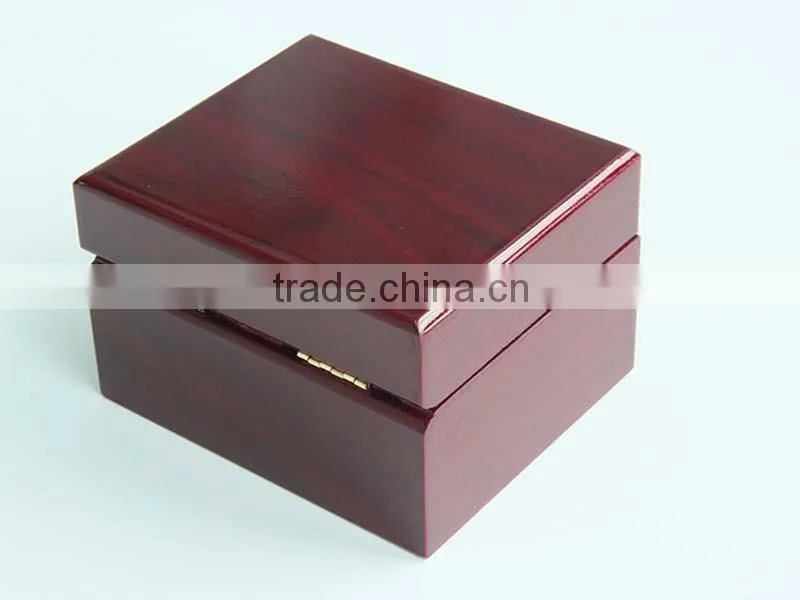 Luxury High lacquer watch box wooden with pillow