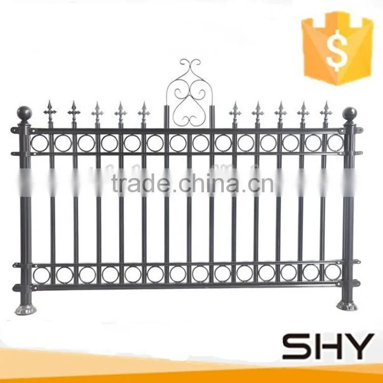 Decorative iron fecing
