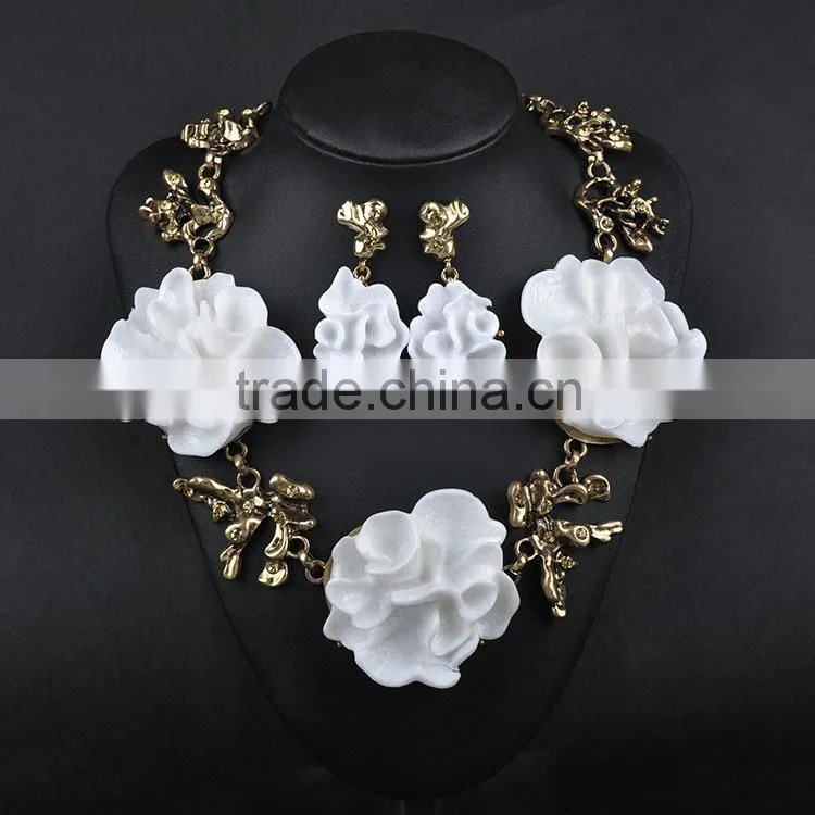 Hot resin necklace earring flower jewelry set