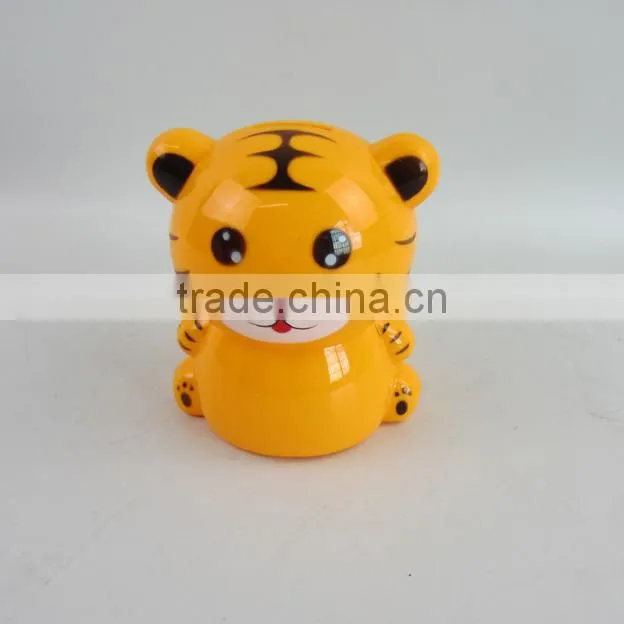 very cute "daruma" toothpick&cotton swabs companion