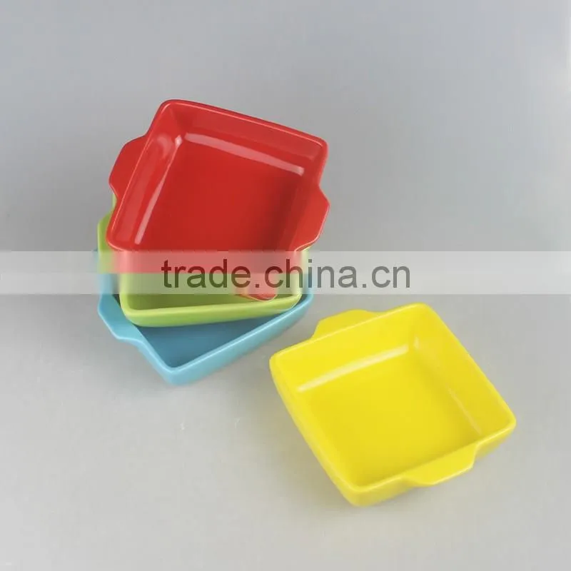 Ceramic square bakeware with color glaze