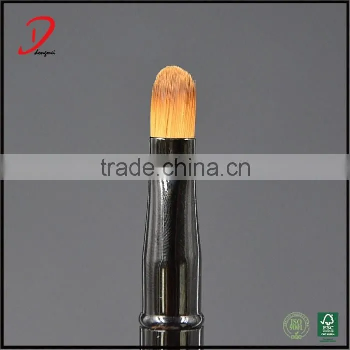 Wholesale Private Label OEM Black Metal Handle Retractable Lip Brush