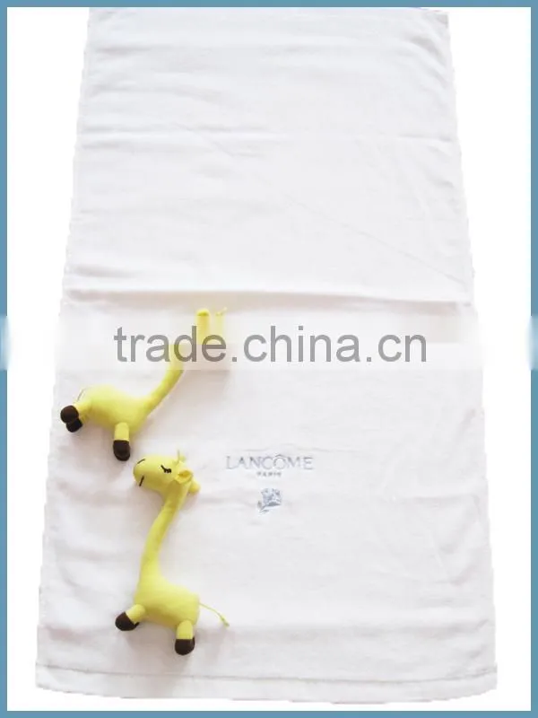 Face Towel as Cosmetic Gift Promotion