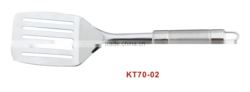 cooking slotted turner