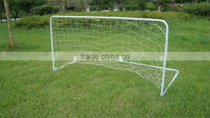 Metal folding soccer goal