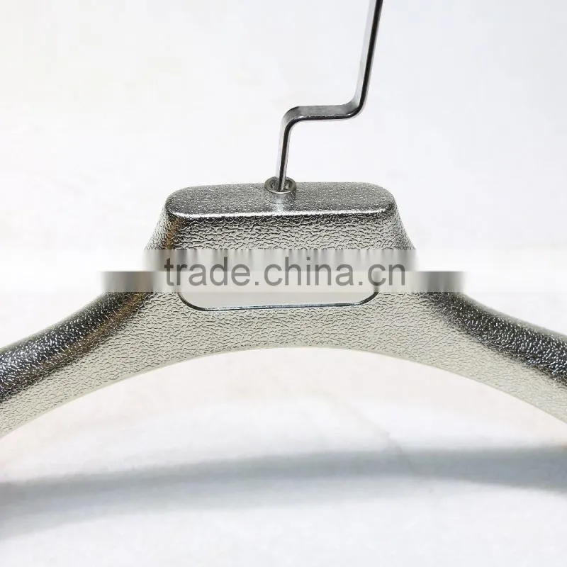 Laundry plastic hanger for wet clothes for display