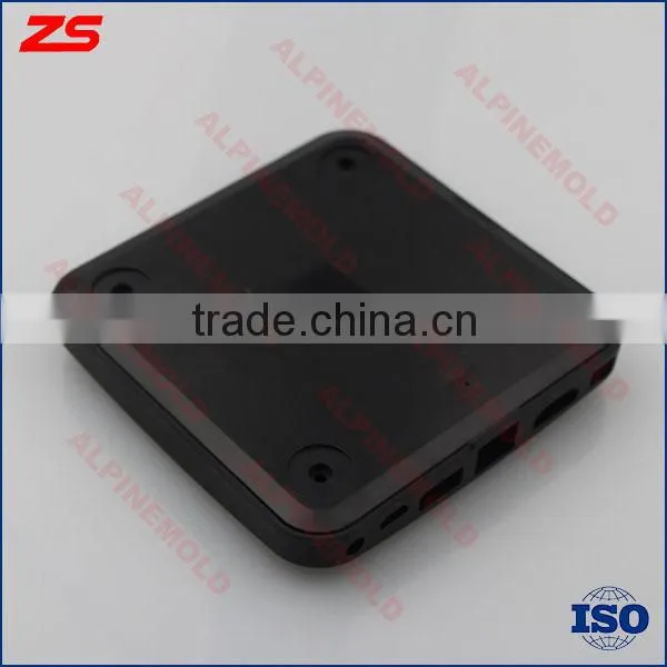 Plastic injection mold for make-up casing with mirror inserted