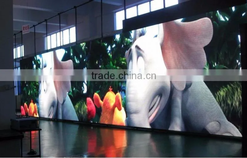 Sports Outdoor Full Color LED Display Advertising Panel P16 mm 400 W/SQM IP65 1R1G1B