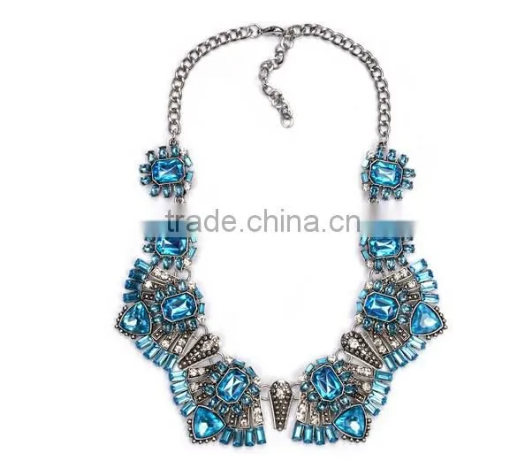 Alloy Flower Crystal Acrylic Hot Fashion Women Jewelry Necklace Chain Statement