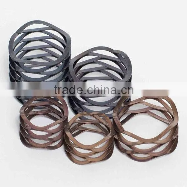 wave spring of different material
