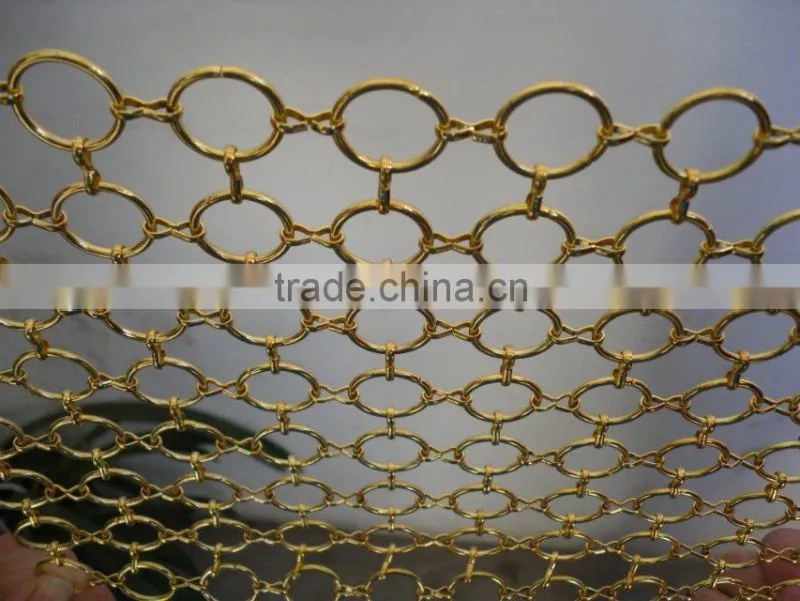 Metal chain mesh for room divider