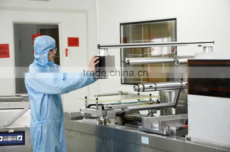 Reinforced breathable Disposable nonwoven SMS surgical gown