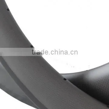 China factory tire components good toughness 16-36H carbon bike rim 700c