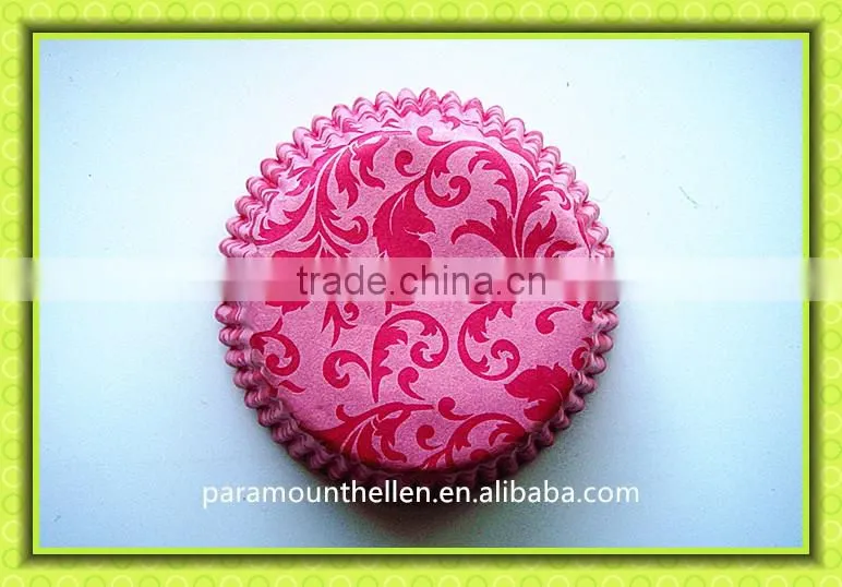 Dessert cup with printed flower patterns