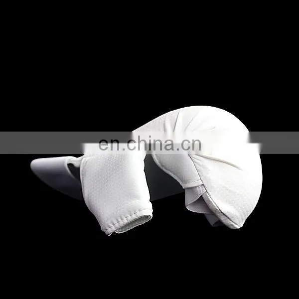 Martial arts equipment white peralatan karate sarung tangan putih