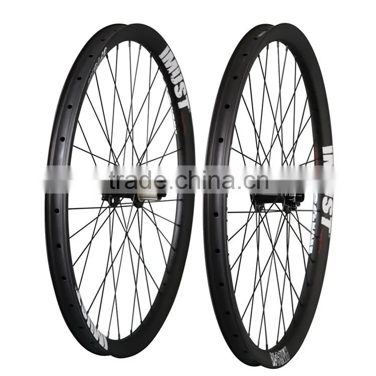 2016 Durable MTB bike carbon wheels 29 40mm width hookless all mountain Wheels