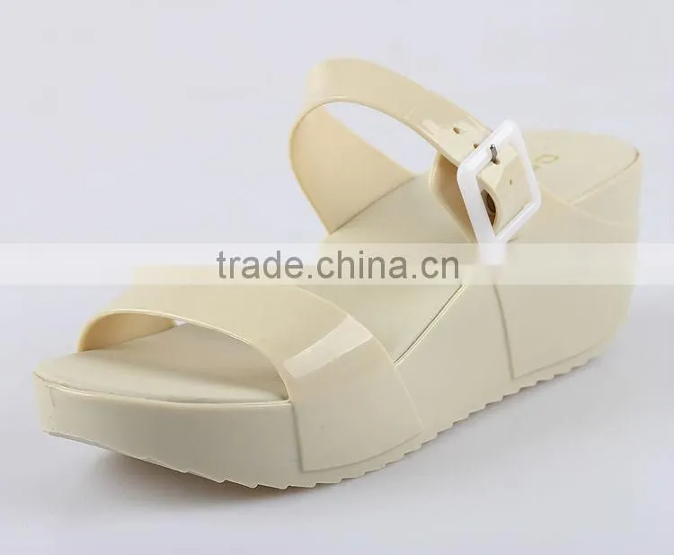 2015 chun xia latest fashion shoes Transparent jelly shoes Ms leisure slippers Women slippers