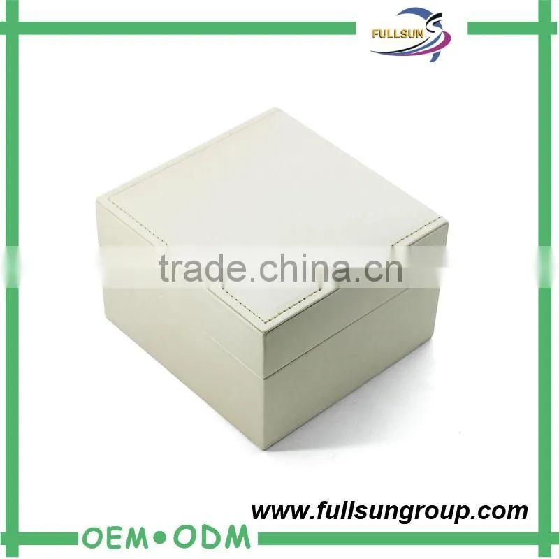 Clear white color gift packaging ring display box