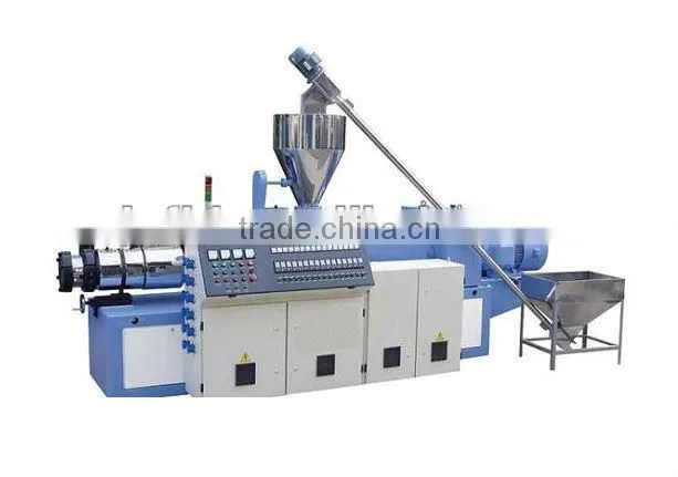 PVC Pipe Extruding Machine/Pipe Producing Line
