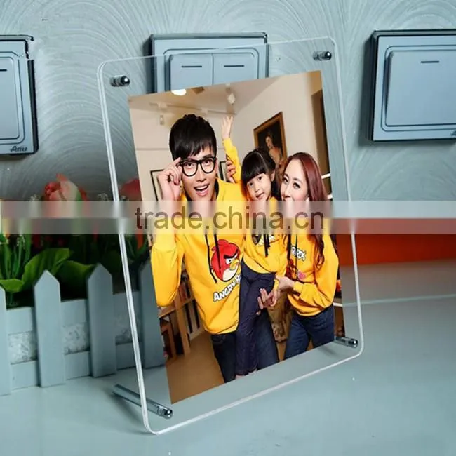 China manufacture custom man woman sex acrylic magnetic photo frame