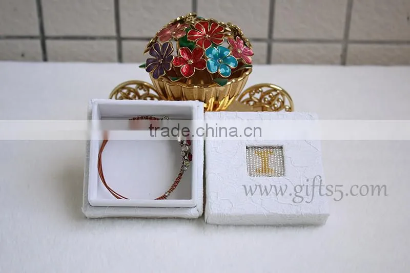 Personalizedwedding jewelry boxes with beaded name plate of I