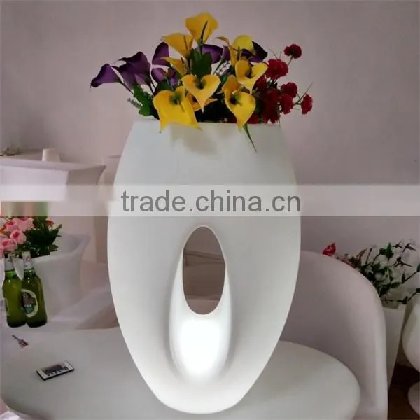 2015 hot sale Bright Color change LED Flower Pot with remote