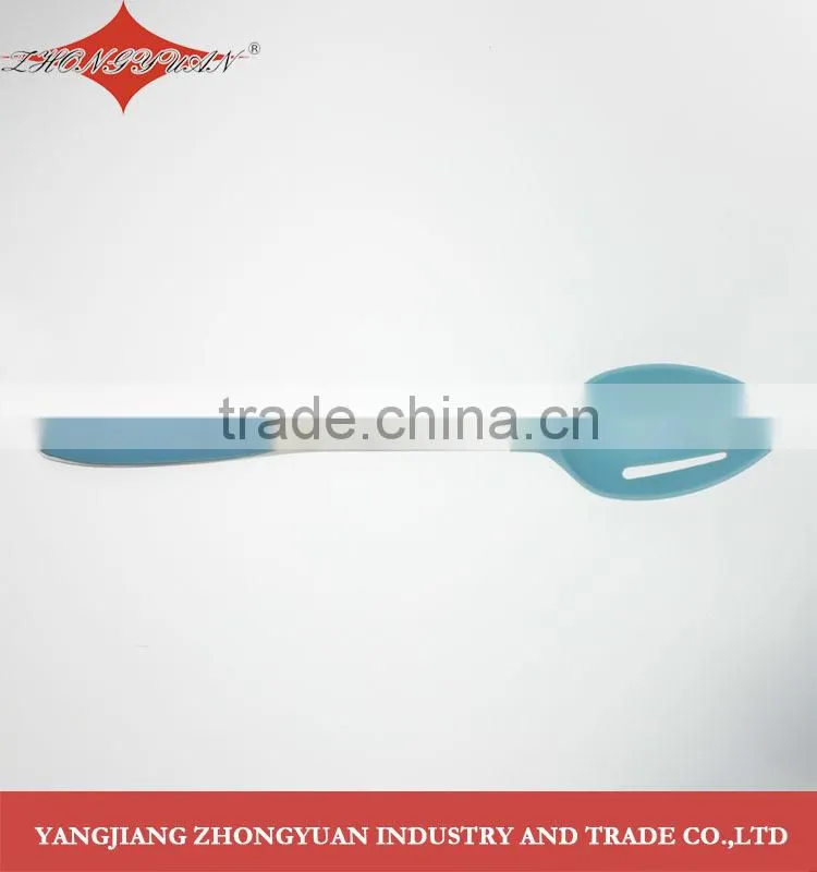 Nylon slotted spatula and spaghetti server kitchen accessory with PP handle