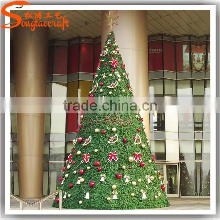 plastic green mini Christmas tree table decoration gift platic artificial christmas tree decor mini tree