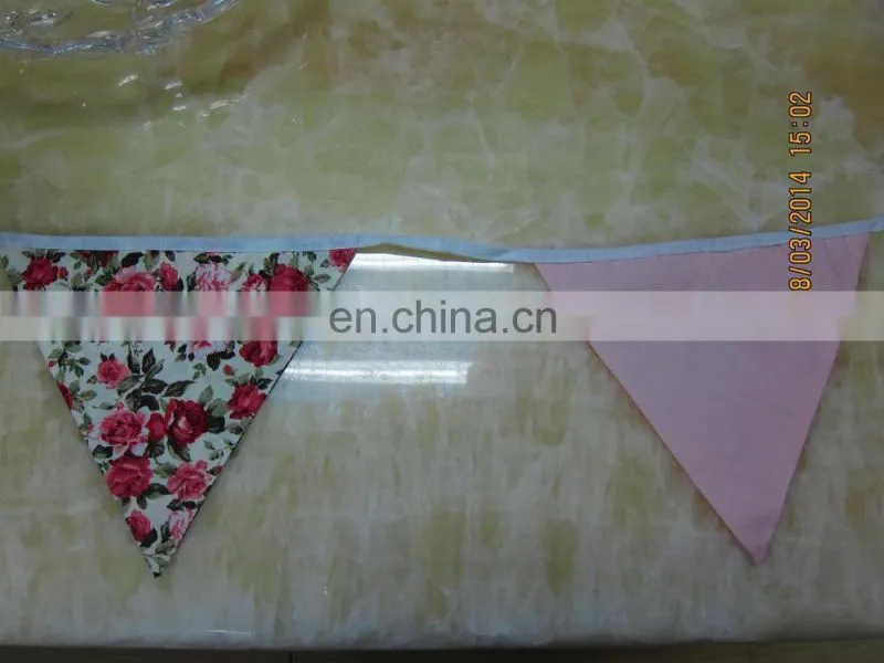 Cheap hanging triangle flags on string