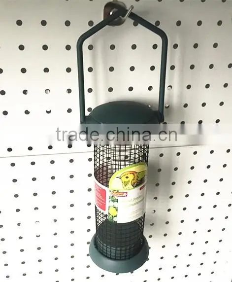 Plastic green hanging bird feeder/bird feedings
