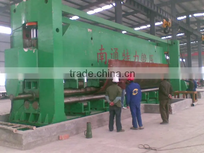 3-roller symmetrical plate rolling machine for ships