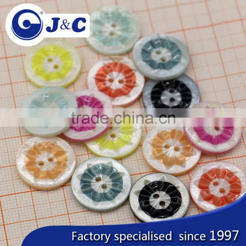 fish shape of river shell buttons