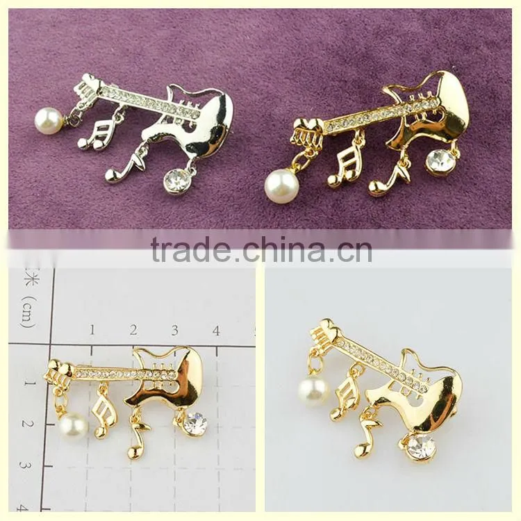 Fashion 2014 new gold guitar instrument pearl brooches wholesale