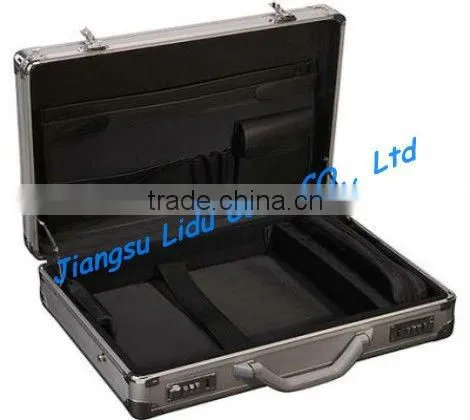 Aluminum attache case