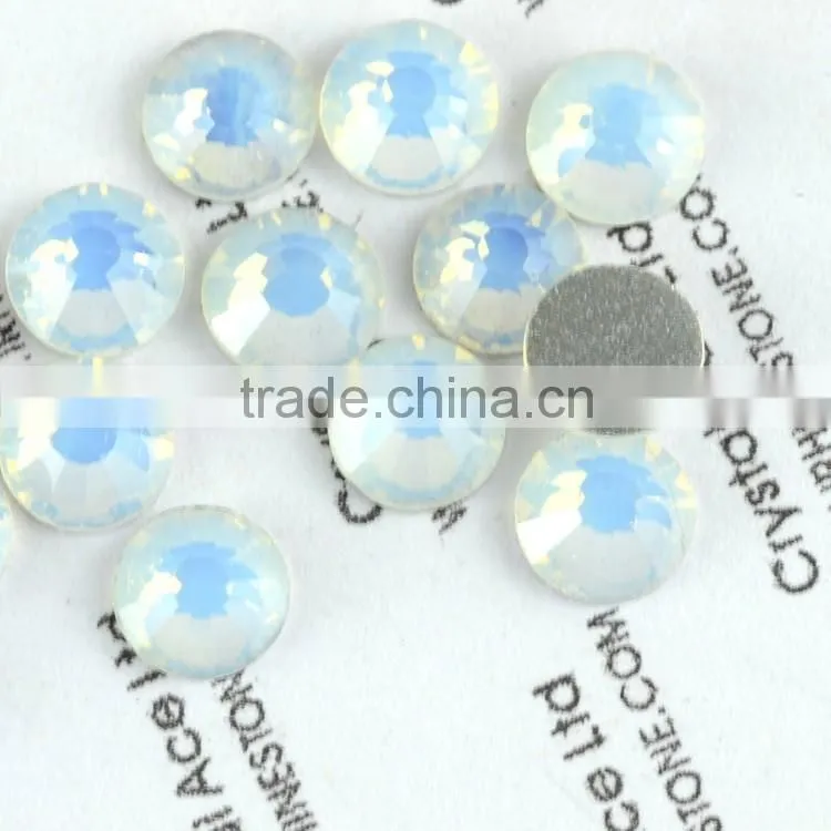 Imitation Austrian hot fix white opal flat back rhinestone