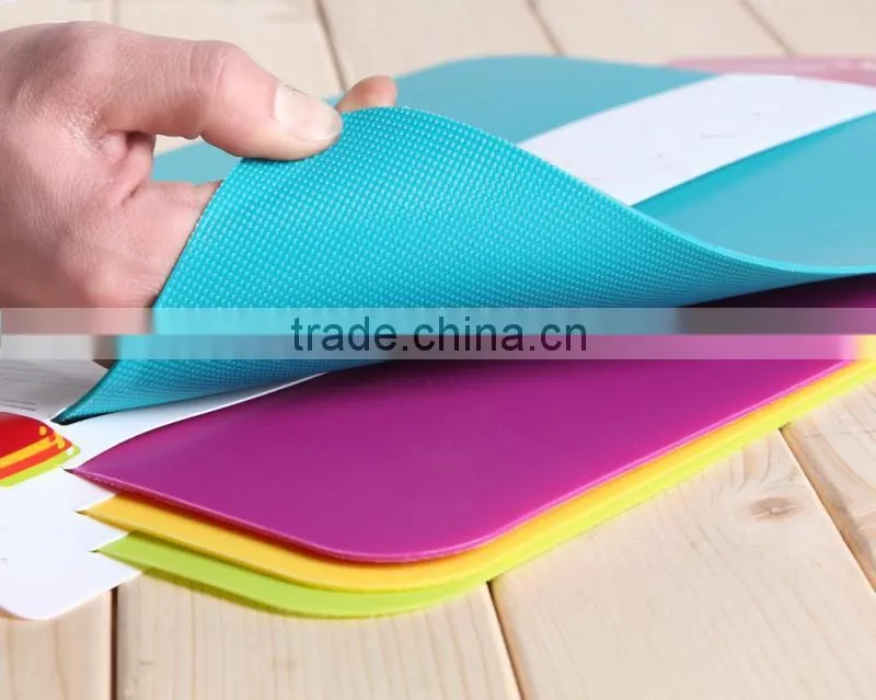 Chopping board colored plastic sheet for kitchen