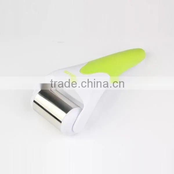 Porfessional Anti Puffiness Derma Roller Therapy Skin Cooling Roller