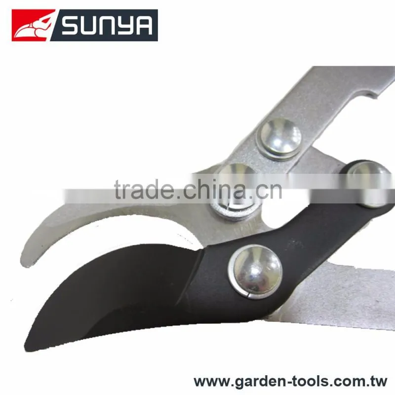 Tree branch aluminum extendable lopping shear