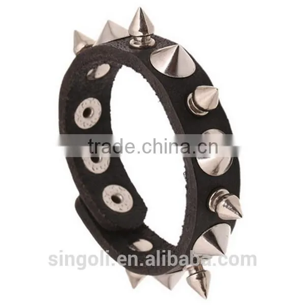 One Row Spike Fashion Leather Bracelet Star Wore Spike Bangle