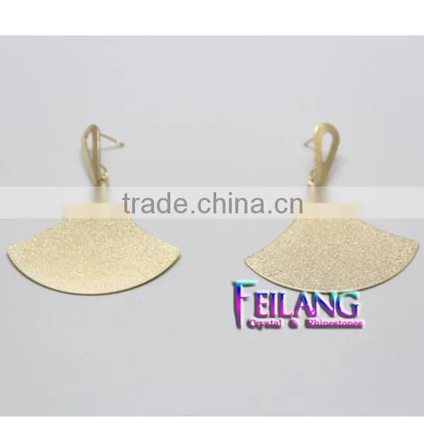 Hotsale Refinement Two Color Fan-Shaped Earrings Chandelier Earrings