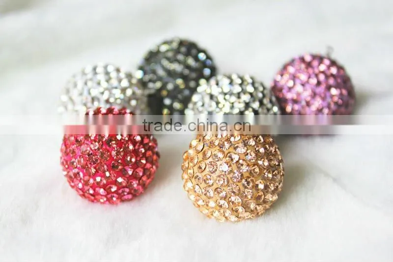 Handmade resin pandent of jewelry